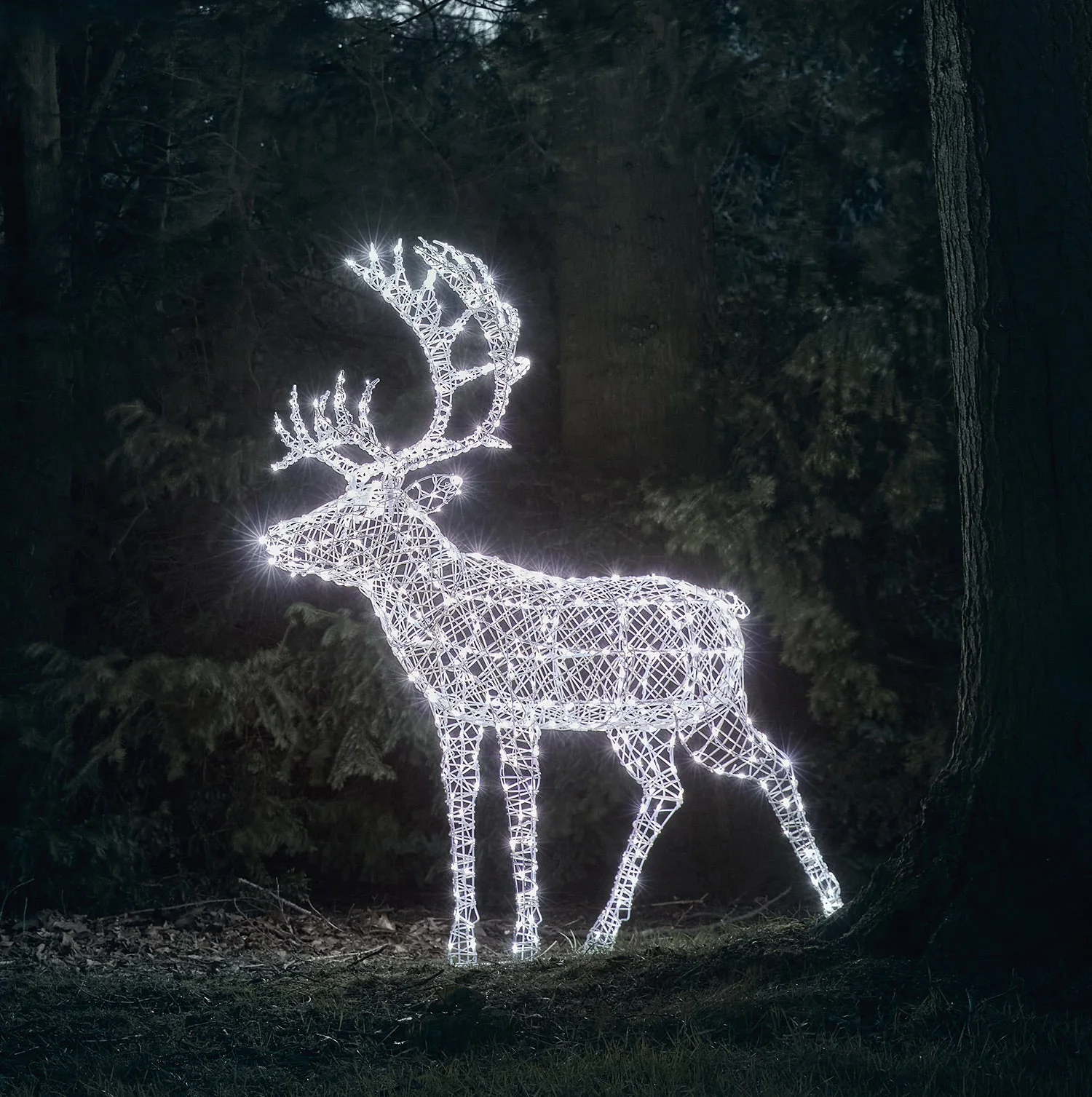 1.8m XL Solar Powered Arkendale Reindeer - Image 5