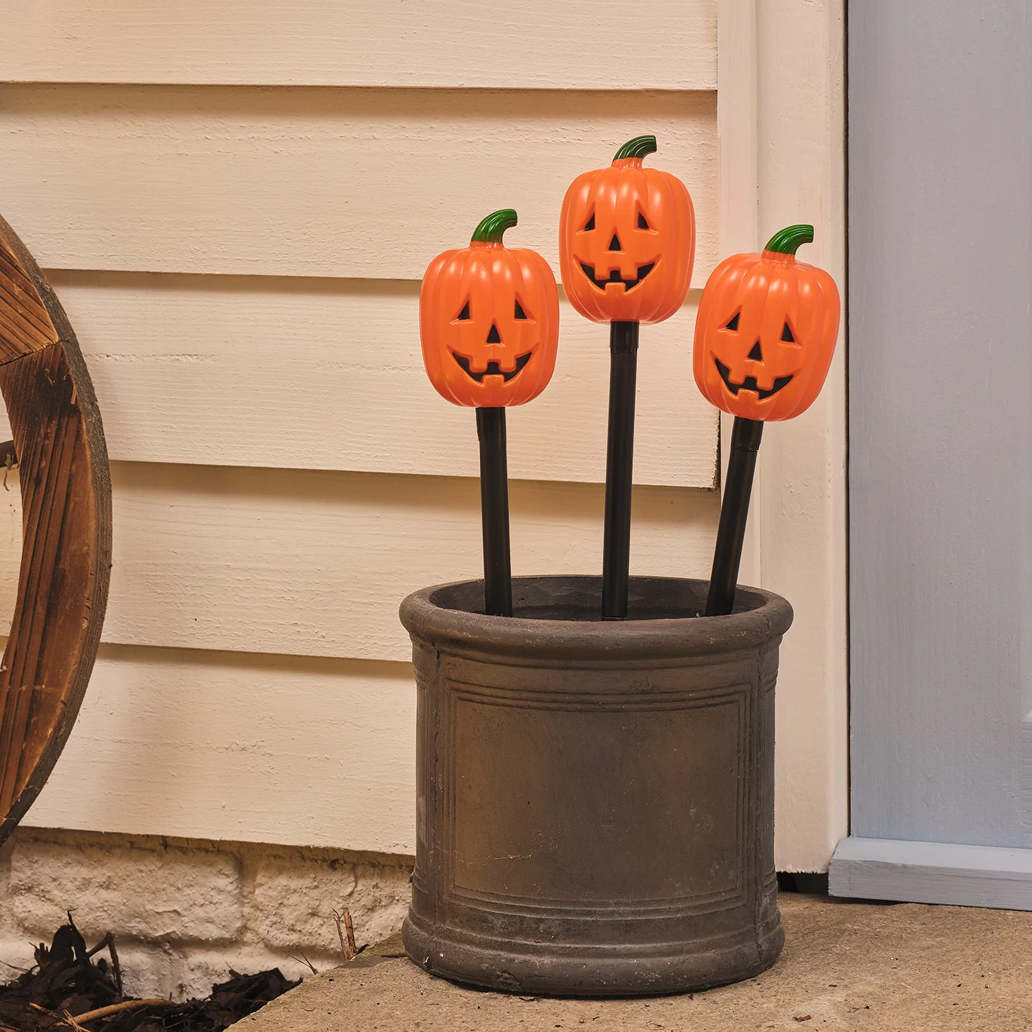 3 Halloween Pumpkin Outdoor Stake Lights - Image 3