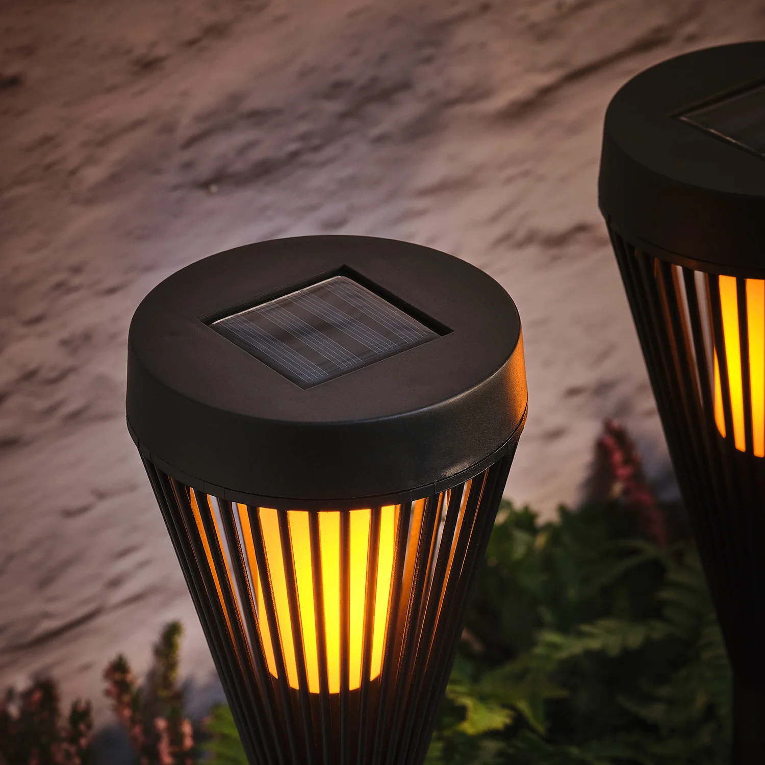 4 Flickering Flame Solar Torches - Image 2