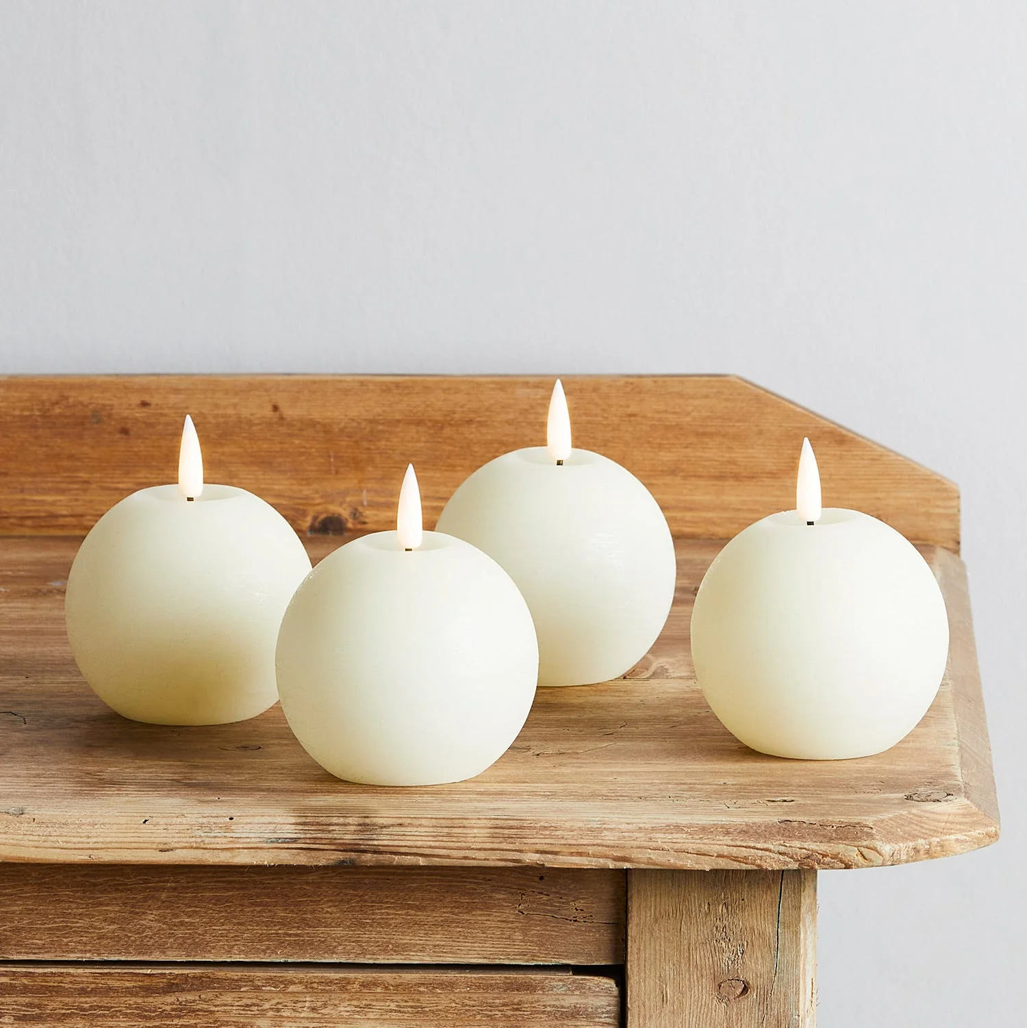 4 TruGlow® Ball LED Candles With Remote Control