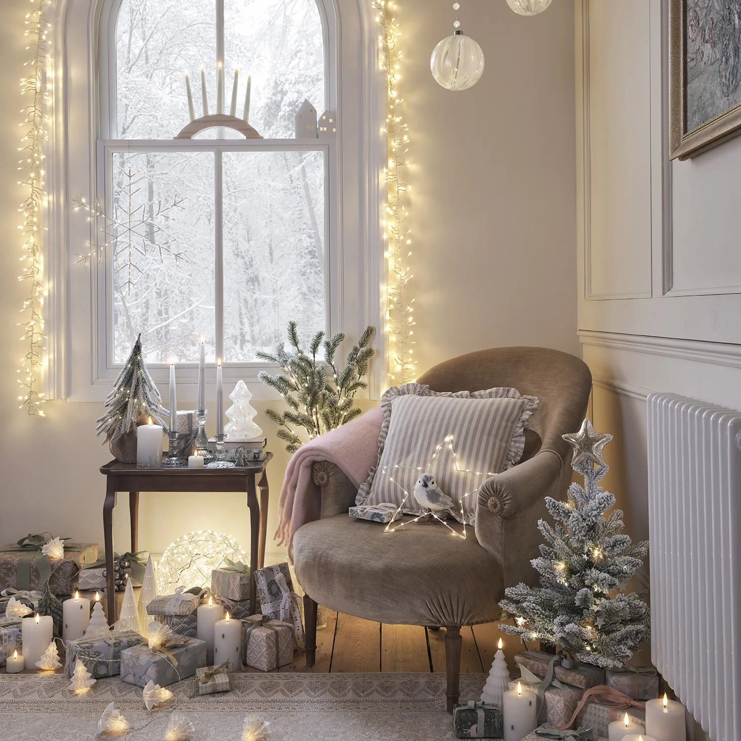 40cm Pre Lit Snowy Christmas Tree with Hessian Pot - Image 2