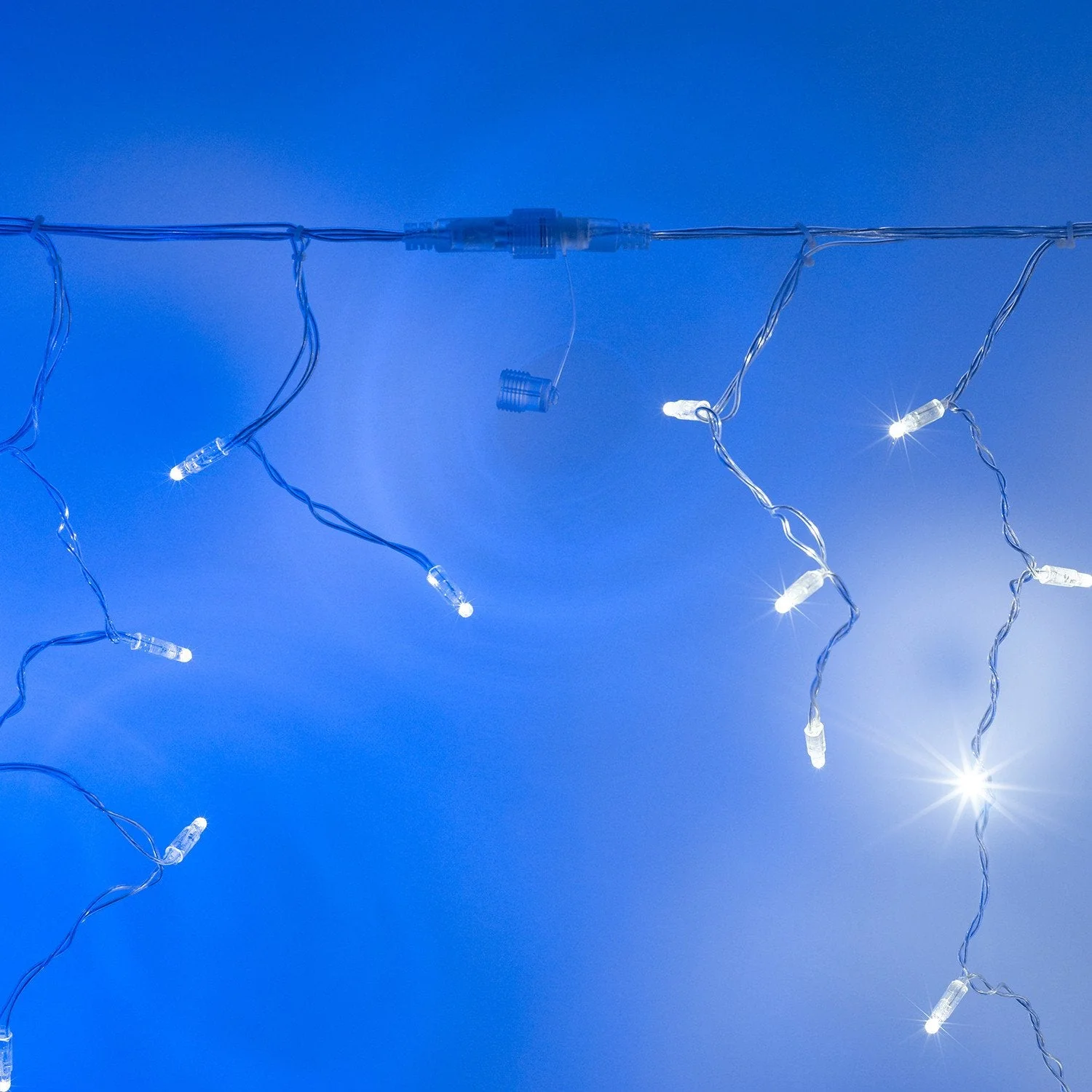 Core Connect 20m 640 White Connectable Icicle Lights Clear Cable - Image 3