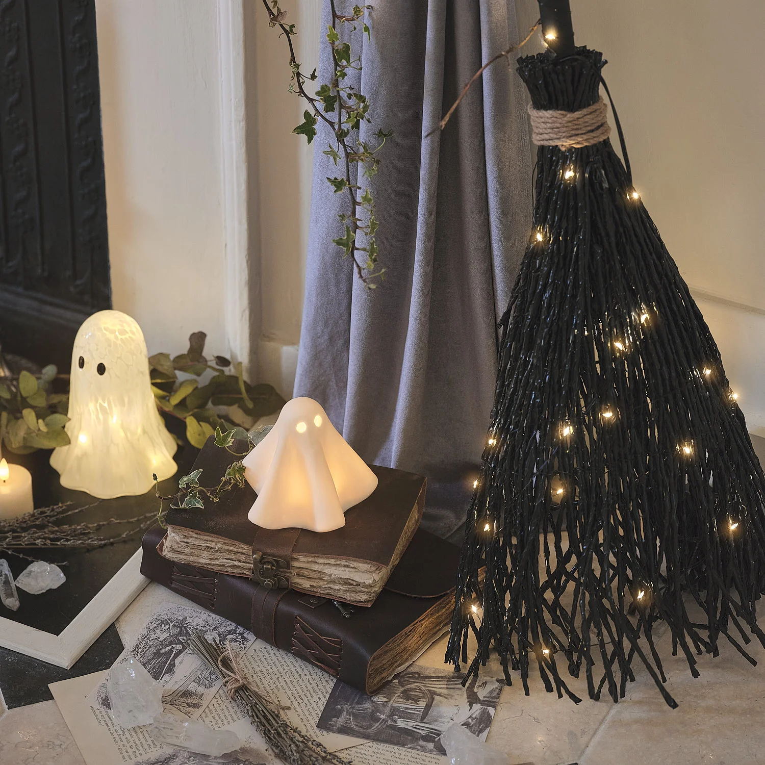 Gerald the Ghost Porcelain LED Halloween Decoration - Image 7