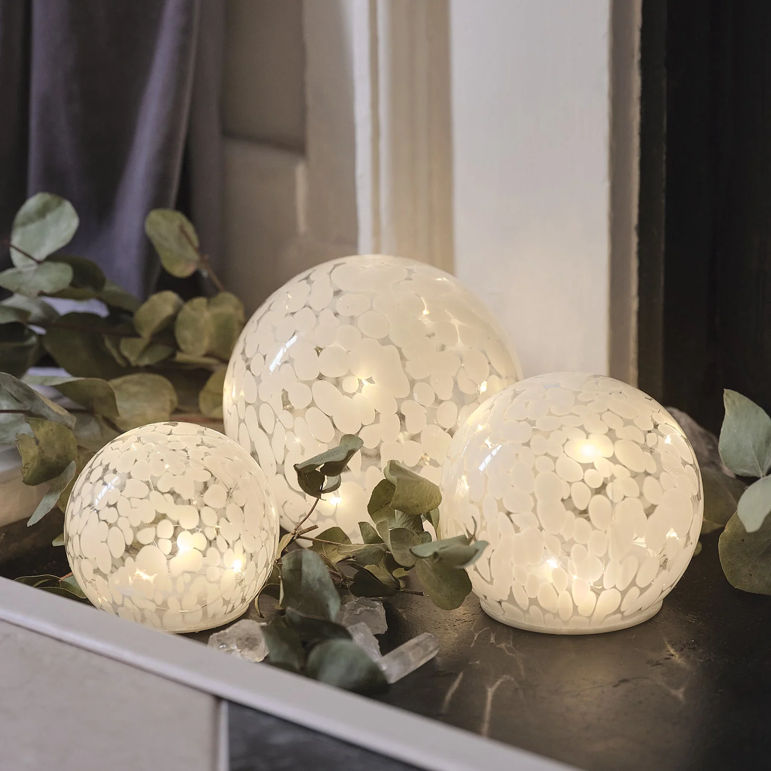 Large White Confetti Glass Globe Decoration - Image 3