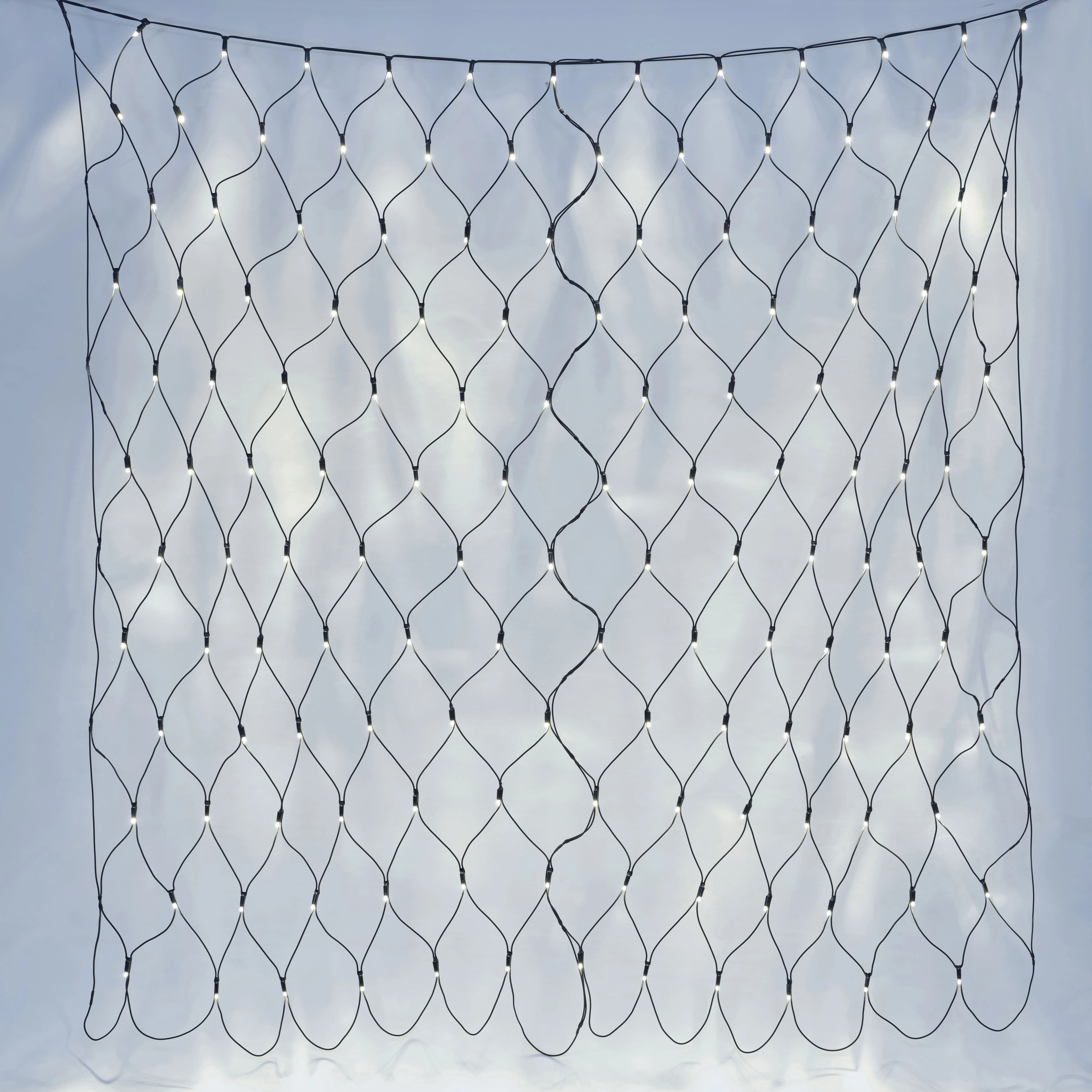 Plus Connect 4m x 2m 288 White Connectable Net Lights Black Cable