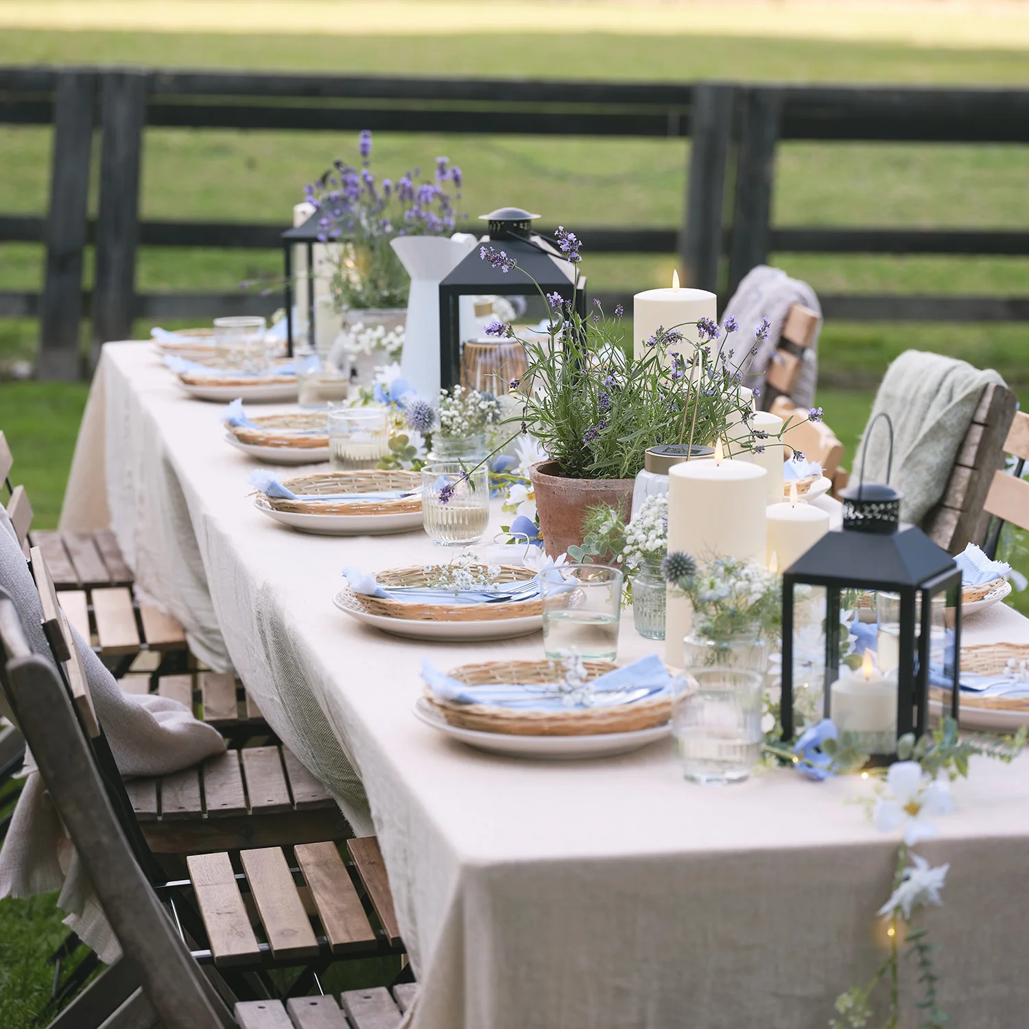 1.75m Pre Lit Blue Bloom Outdoor Garland - Image 3
