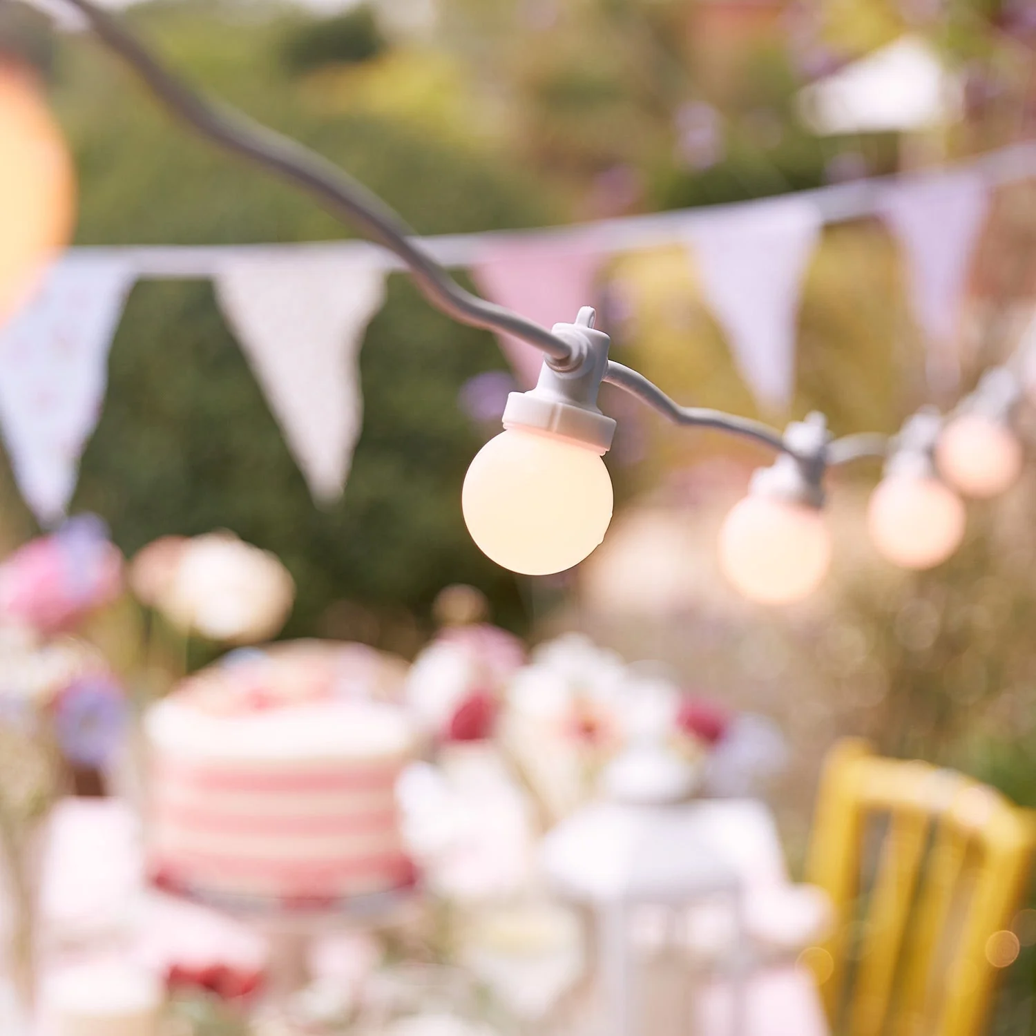 Pro Connect 65m 130 Warm White Connectable Festoon Lights White Cable