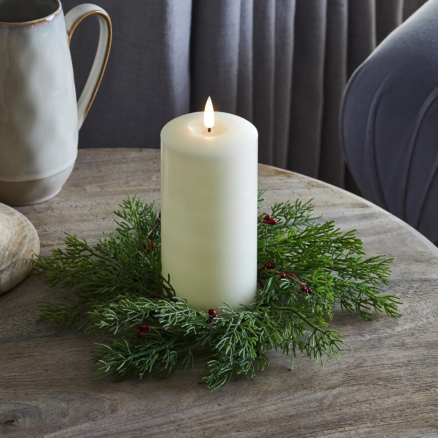 15cm Red Berry Wreath Candle Ring - Image 2