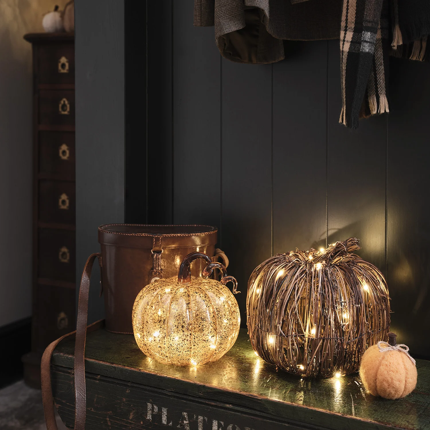 Set of 2 Rattan Light Up Pumpkins - Image 5