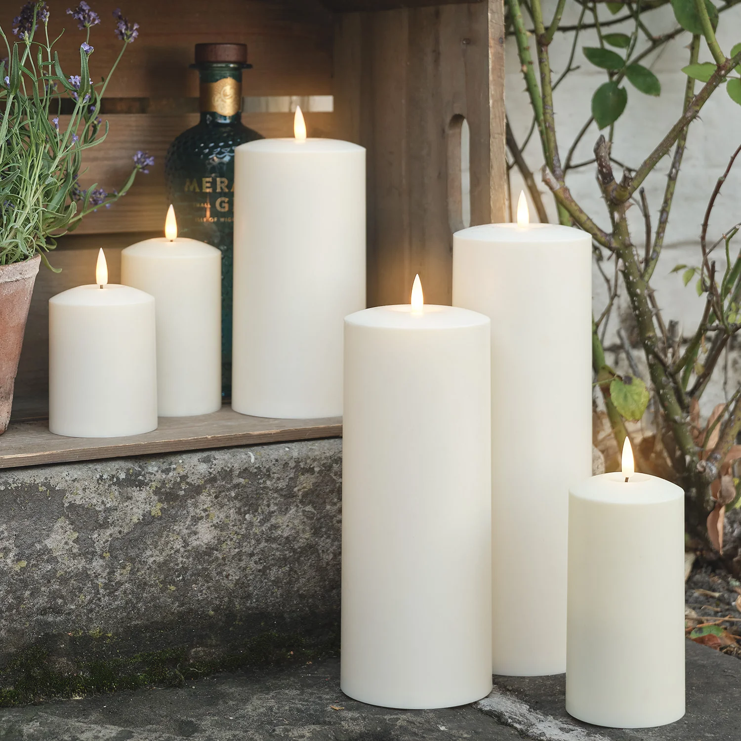 6 TruGlow® Waterproof Outdoor Candles With Remote Control