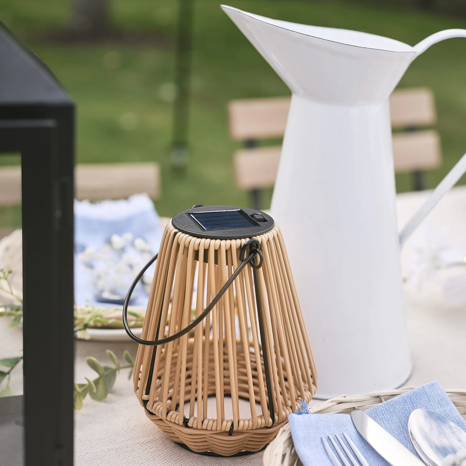 Solar Hygge Wicker Lantern and Kurv Table Lamp Bundle - Image 3