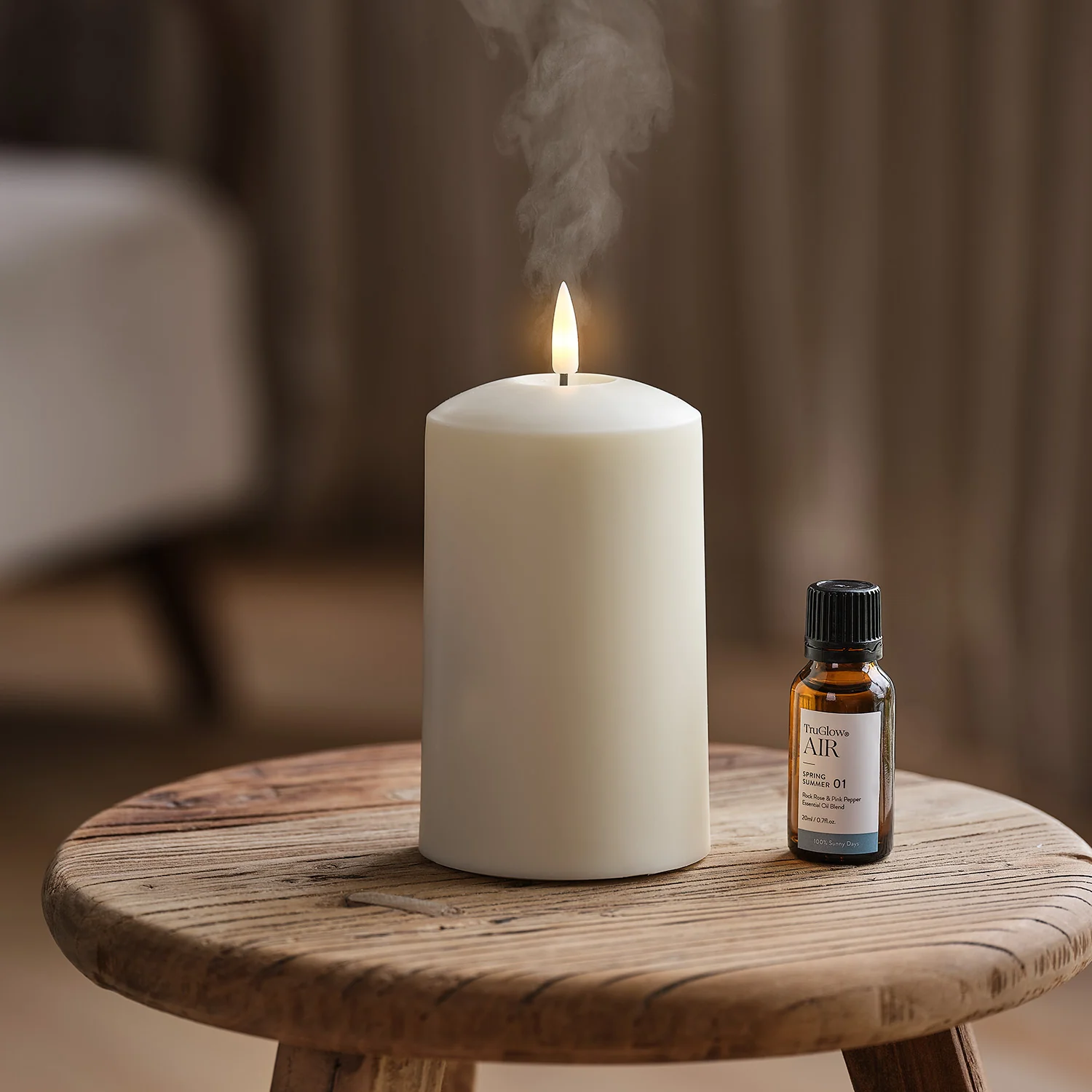 TruGlow AIR® Portable Candle Diffuser & Rock Rose & Pink Pepper TruGlow AIR® Diffuser Oil Bundle