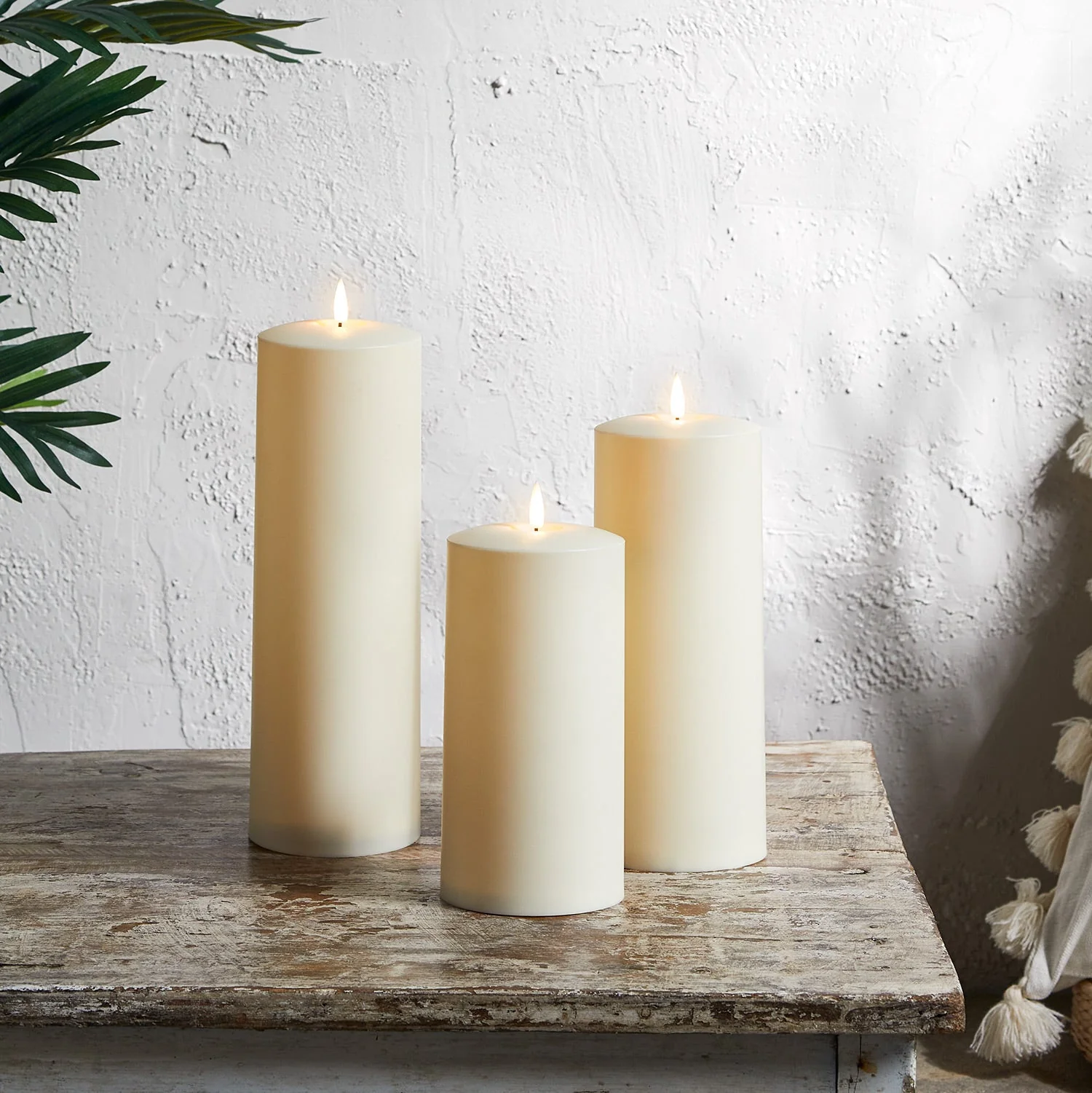 TruGlow® Waterproof Outdoor Candle 20cm With Remote Control - Image 4