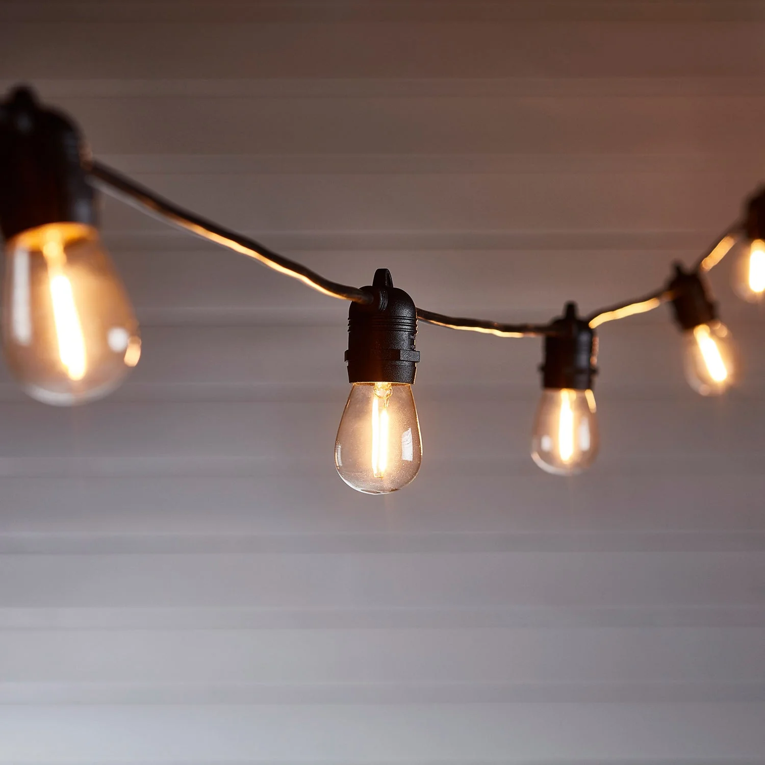 Ultimate Connect 100m 200 Warm White Festoon Lights Black Cable