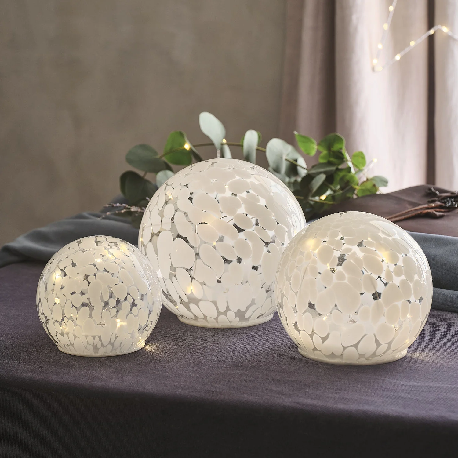 White Confetti Glass Globe LED Decoration - Image 5